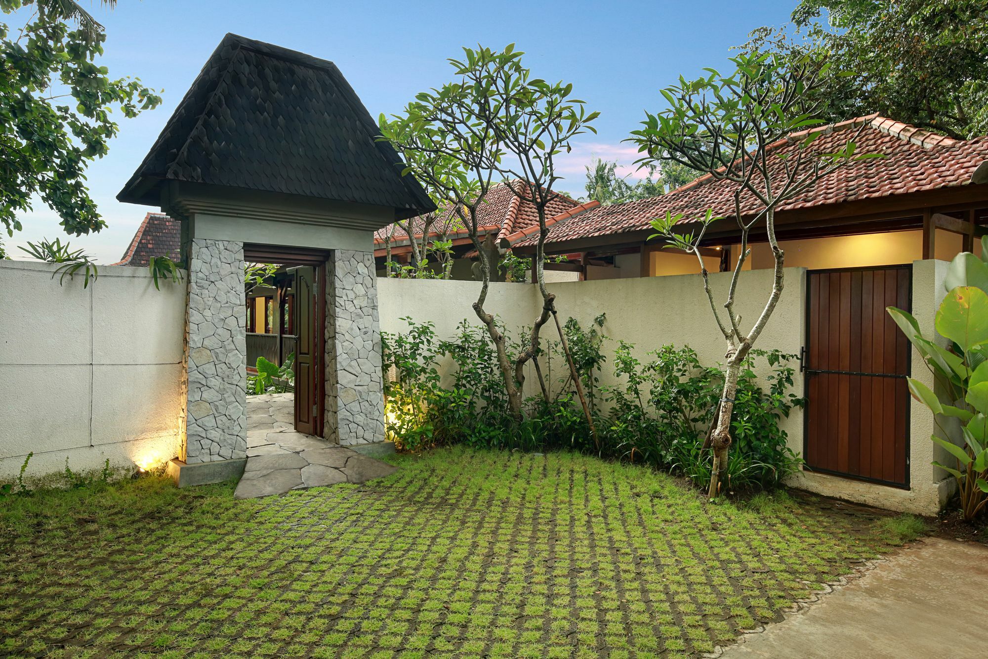 Villa Beji Mawang Ubud By Pramana Villas Exterior photo